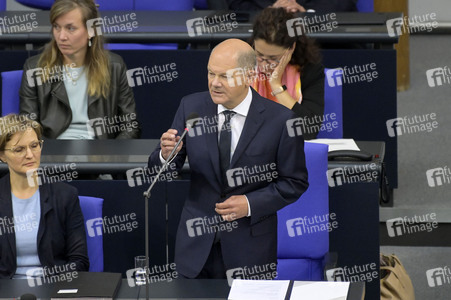 180. Sitzung des Deutschen Bundestages in Berlin