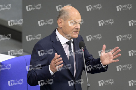 180. Sitzung des Deutschen Bundestages in Berlin