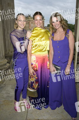 Marc Cain Fashion Show auf der Berlin Fashion Week S/S 2025 in Potsdam