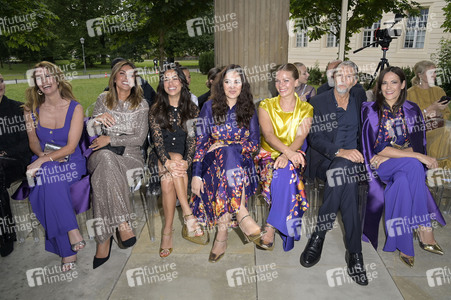 Marc Cain Fashion Show auf der Berlin Fashion Week S/S 2025 in Potsdam