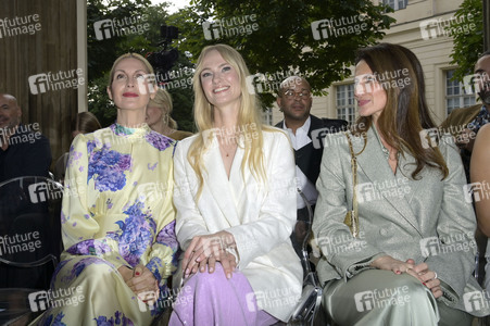 Marc Cain Fashion Show auf der Berlin Fashion Week S/S 2025 in Potsdam