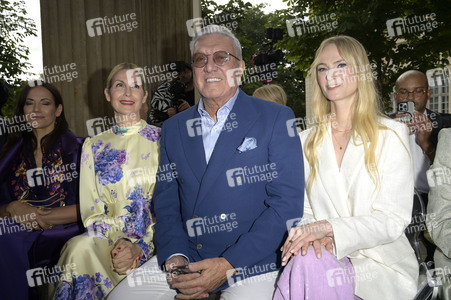 Marc Cain Fashion Show auf der Berlin Fashion Week S/S 2025 in Potsdam