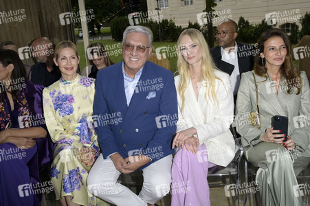 Marc Cain Fashion Show auf der Berlin Fashion Week S/S 2025 in Potsdam