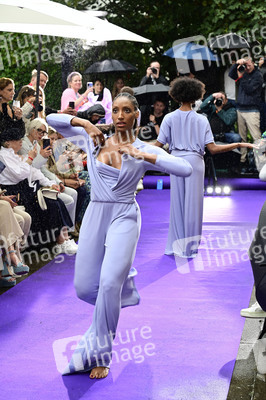 Anja Gockel Fashion Show auf der Berlin Fashion Week S/S 2025 in Berlin
