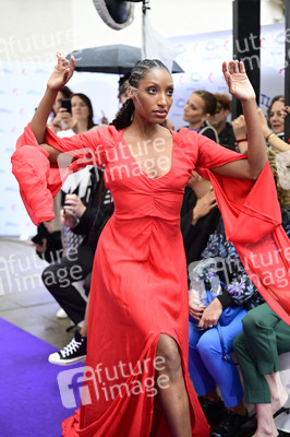 Anja Gockel Fashion Show auf der Berlin Fashion Week S/S 2025 in Berlin