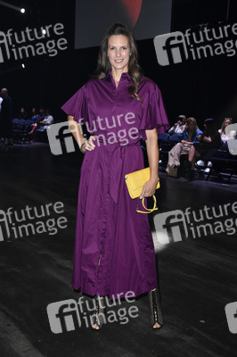 Rebekka Ruetz Fashion Show auf der Berlin Fashion Week S/S 2025 in Berlin