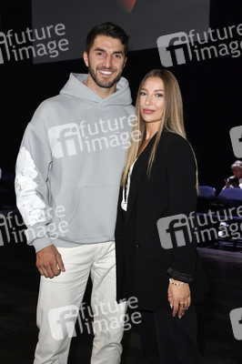 Rebekka Ruetz Fashion Show auf der Berlin Fashion Week S/S 2025 in Berlin