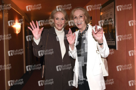 Theaterpremiere 'Monsieur Pierre geht online' in München