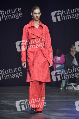 Kilian Kerner Fashion Show auf der Berlin Fashion Week S/S 2025 in Berlin