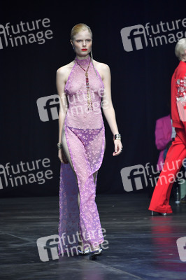 Kilian Kerner Fashion Show auf der Berlin Fashion Week S/S 2025 in Berlin