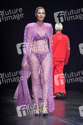 Kilian Kerner Fashion Show auf der Berlin Fashion Week S/S 2025 in Berlin