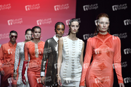 Marcel Ostertag Fashion Show auf der Berlin Fashion Week S/S 2025 in Berlin