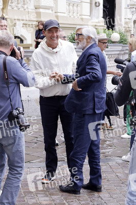 Ankunft von Clive Owen, Karlovy Vary International Film Festival 2024