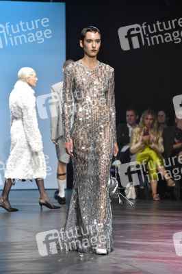 Danny Reinke Fashion Show auf der Berlin Fashion Week S/S 2025 in Berlin