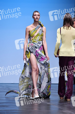 Danny Reinke Fashion Show auf der Berlin Fashion Week S/S 2025 in Berlin