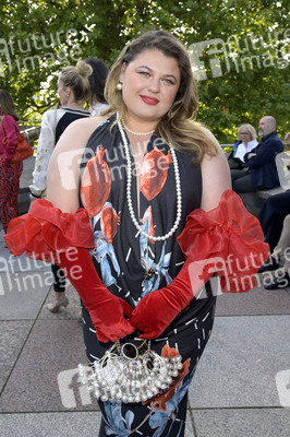 Dawid Tomaszewski Präsentation und Ausstellungseröffnung auf der Berlin Fashion Week S/S 2025 in Berlin
