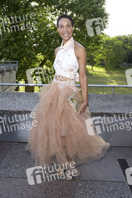 Dawid Tomaszewski Präsentation und Ausstellungseröffnung auf der Berlin Fashion Week S/S 2025 in Berlin