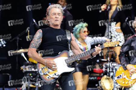 Konzert von Peter Maffay mit Band und Gästen in Hamburg