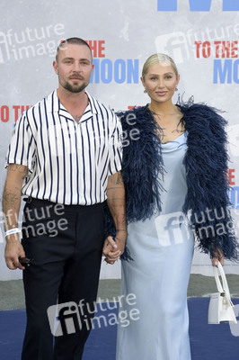 Filmpremiere 'To the Moon' in Berlin