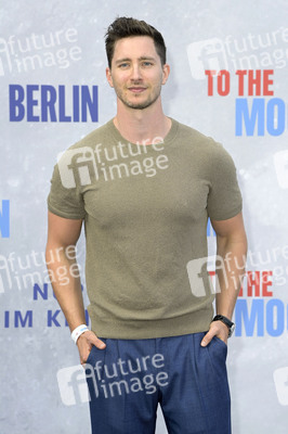 Filmpremiere 'To the Moon' in Berlin
