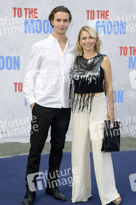 Filmpremiere 'To the Moon' in Berlin