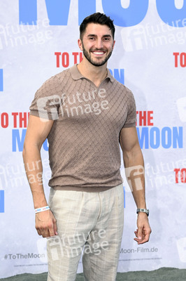 Filmpremiere 'To the Moon' in Berlin