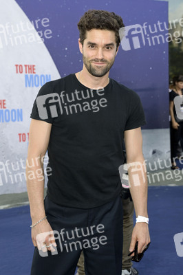 Filmpremiere 'To the Moon' in Berlin