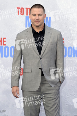 Filmpremiere 'To the Moon' in Berlin