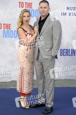 Filmpremiere 'To the Moon' in Berlin