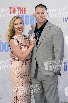 Filmpremiere 'To the Moon' in Berlin