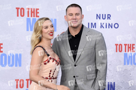 Filmpremiere 'To the Moon' in Berlin