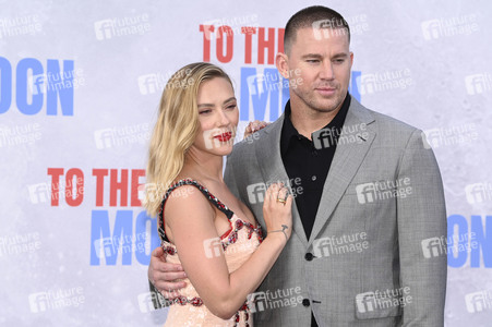 Filmpremiere 'To the Moon' in Berlin