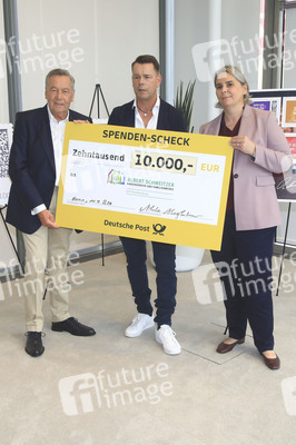 Präsentation der Roland Kaiser-Briefmarken in Bonn