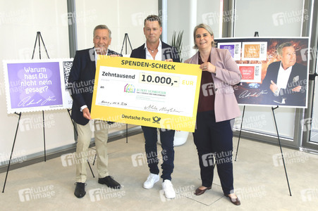 Präsentation der Roland Kaiser-Briefmarken in Bonn