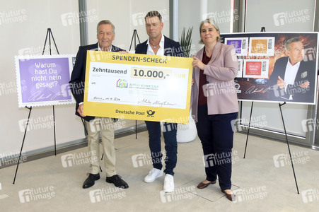 Präsentation der Roland Kaiser-Briefmarken in Bonn