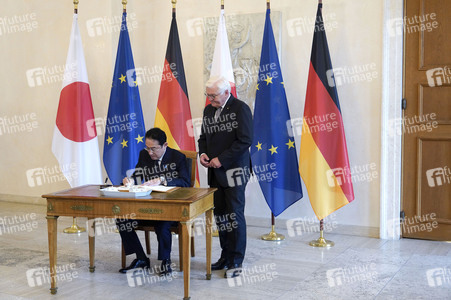 Empfang des Premierministers von Japan im Schloss Bellevue in Berlin