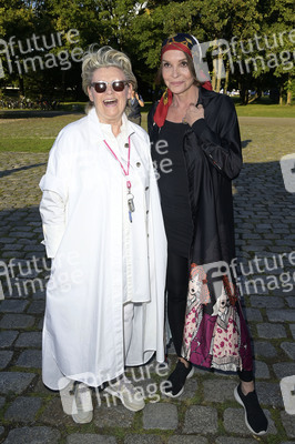 Jubiläumspremiere 'Cabaret - das Berlin-Musical' in Berlin