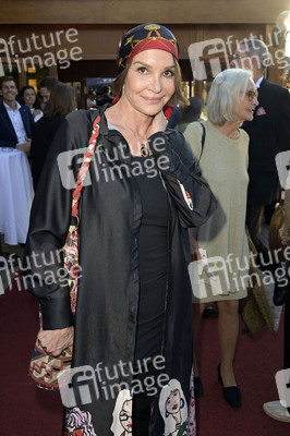 Jubiläumspremiere 'Cabaret - das Berlin-Musical' in Berlin