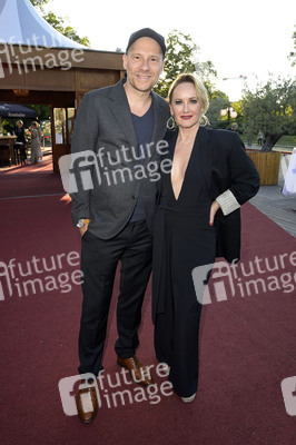 Jubiläumspremiere 'Cabaret - das Berlin-Musical' in Berlin