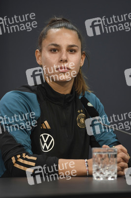 Abschlusspressekonferenz zum EM Qualifikationsspiel Deutschland - Österreich in Hannover