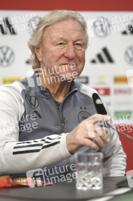 Abschlusspressekonferenz zum EM Qualifikationsspiel Deutschland - Österreich in Hannover