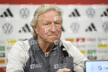 Abschlusspressekonferenz zum EM Qualifikationsspiel Deutschland - Österreich in Hannover