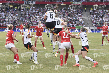 Frauenfußball-Länderspiel Deutschland gegen Österreich in Hannover