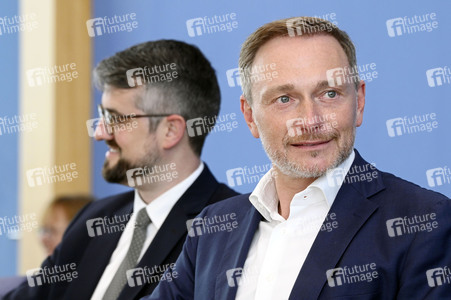 Bundespressekonferenz Regierungsentwurf für den Bundeshaushalt 2025 und Finanzplan bis 2028 in Berlin