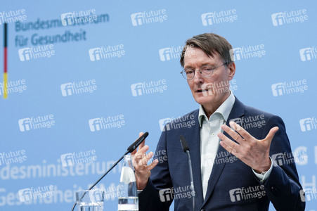 Pressekonferenz mit Karl Lauterbach in Berlin