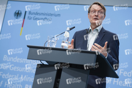 Pressekonferenz mit Karl Lauterbach in Berlin