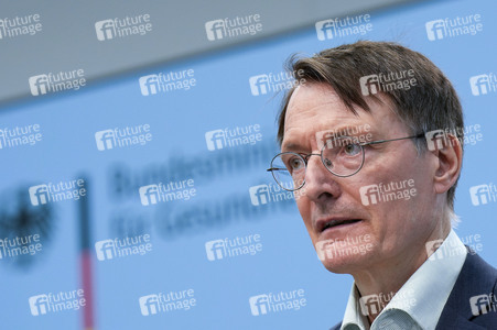 Pressekonferenz mit Karl Lauterbach in Berlin