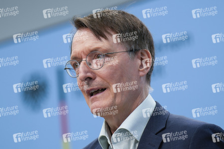 Pressekonferenz mit Karl Lauterbach in Berlin