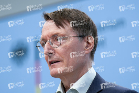 Pressekonferenz mit Karl Lauterbach in Berlin