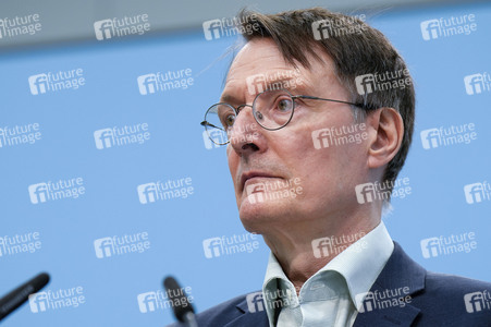 Pressekonferenz mit Karl Lauterbach in Berlin
